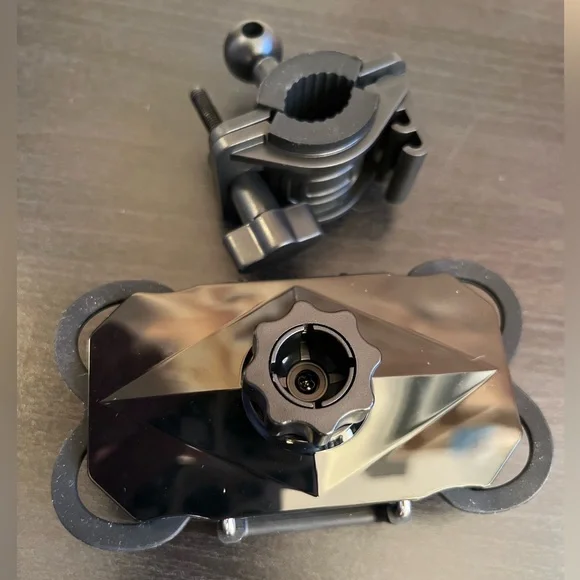 Bike Phone Mount, 360° Rotation, Anti-Shake, Adjustable - Picture 6 of 9